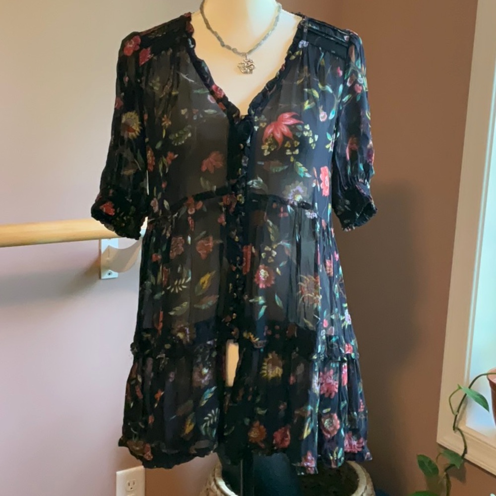 Anthropologie sheer floral top 8